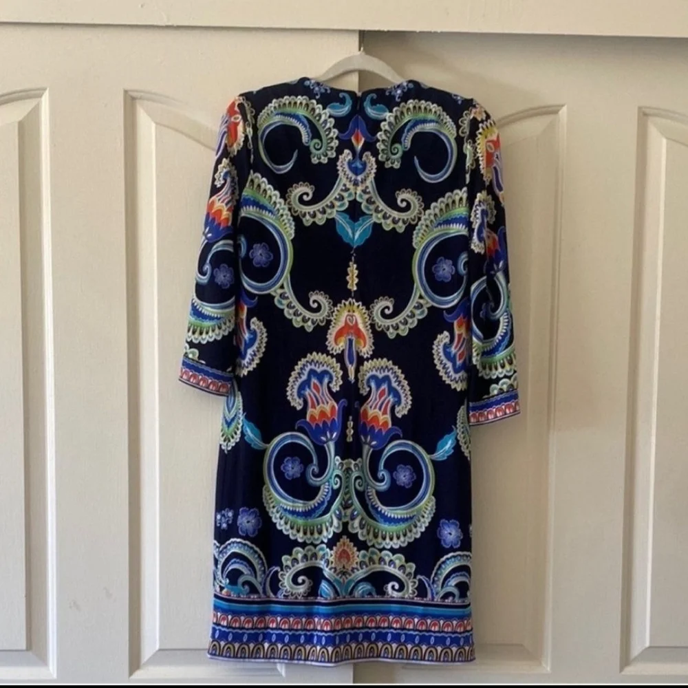 Laundry By Shelli Segal Navy Dress with Patterned Trim. Size 0 - Picture 4 of 7